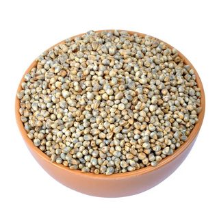 Petits pois secs dans un bol en terre cuite